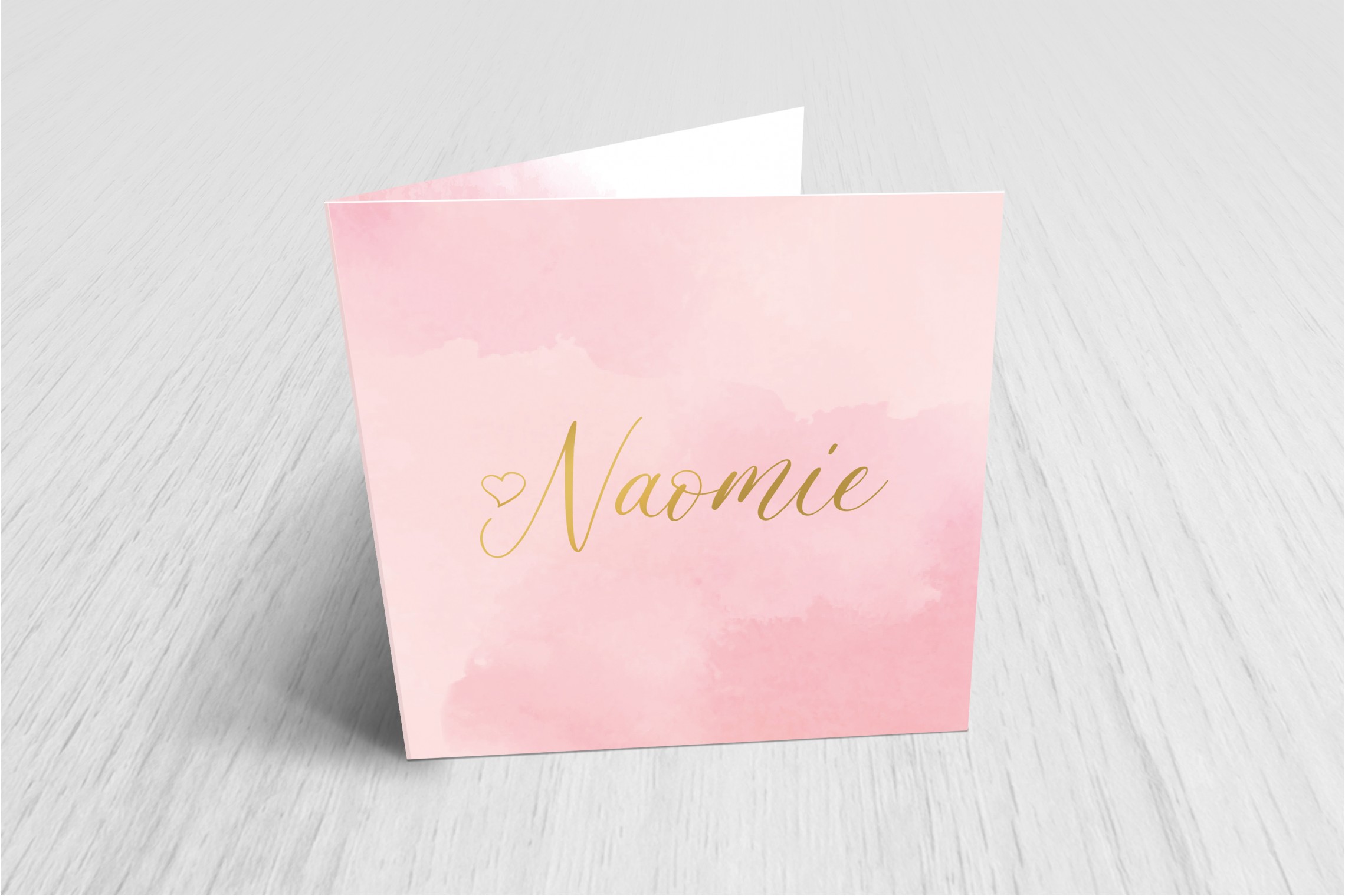 Roze met een gouden hart